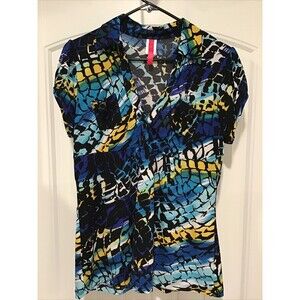 Heart and Soul Women’s Junior Cap Sleeve V-Neck Multi-color & Print Collar Top L